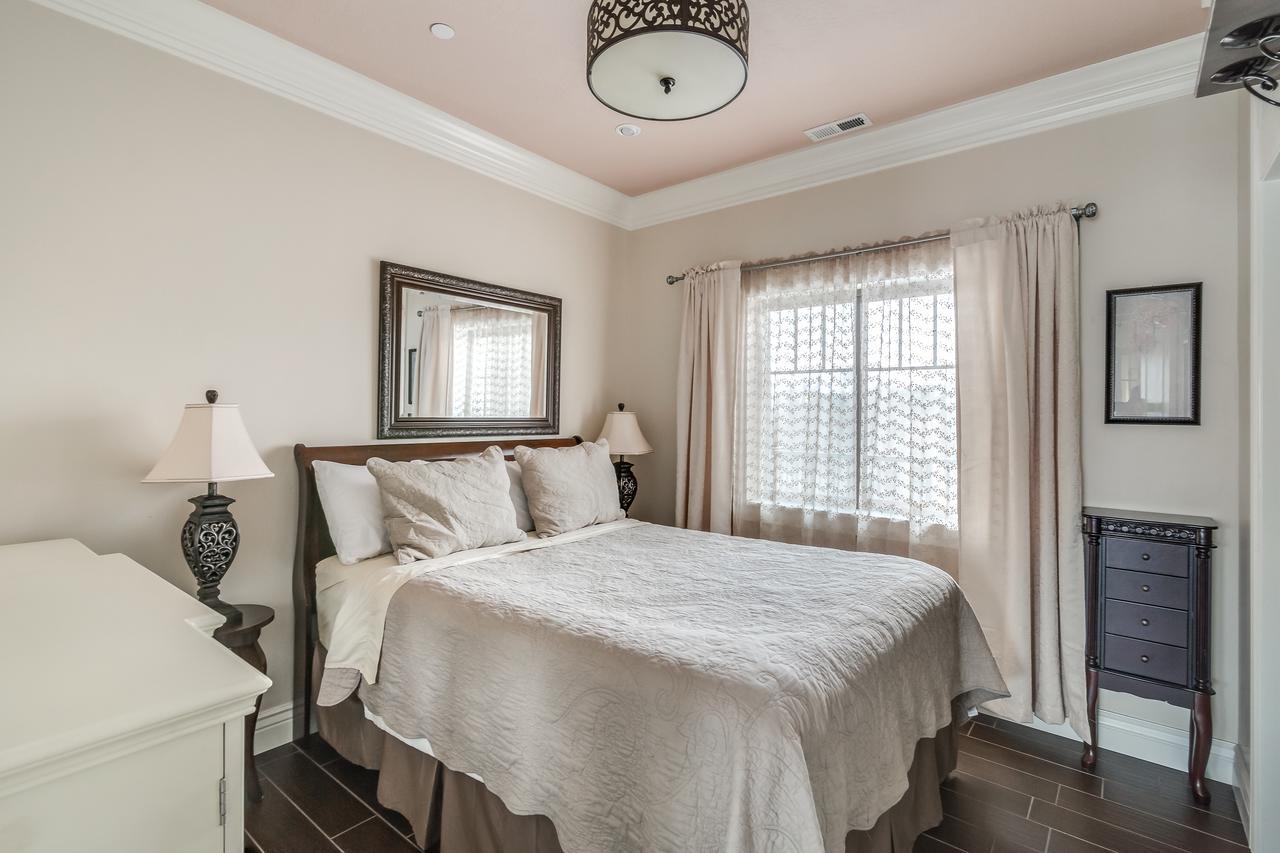 Апарт отель Aspenwood Manor Прово Экстерьер фото